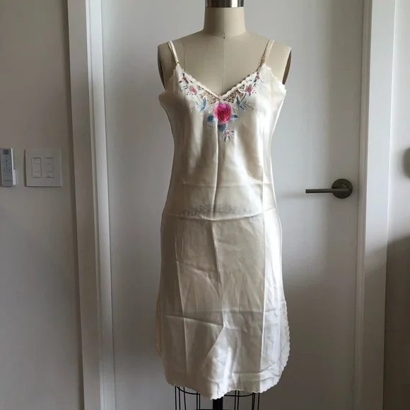 Yellow Silk Robe and Slip Set - Picture 3 of 7